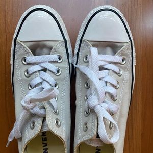 Cloud grey women’s converse shoes size 7